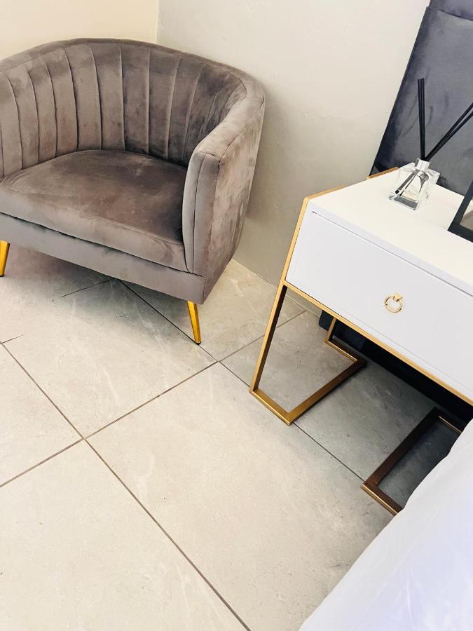 מאון Signature Boutique Guesthouse מראה חיצוני תמונה